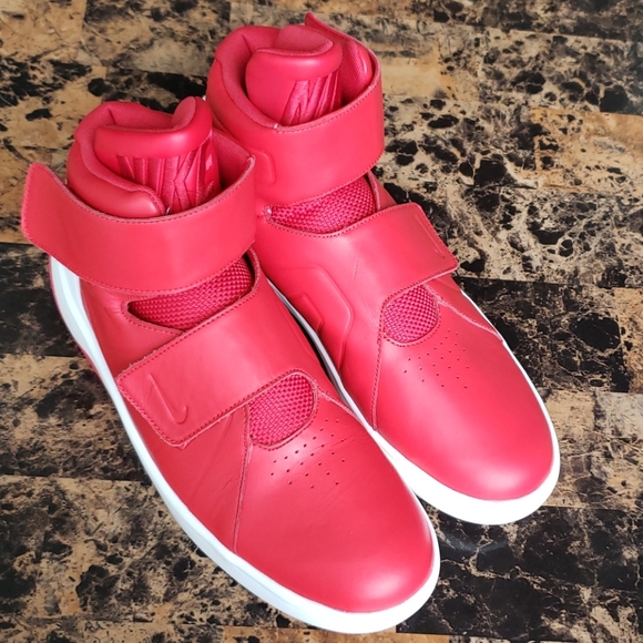 nike marxman red